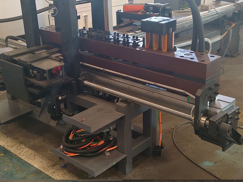 Busbar embossing and marking unit