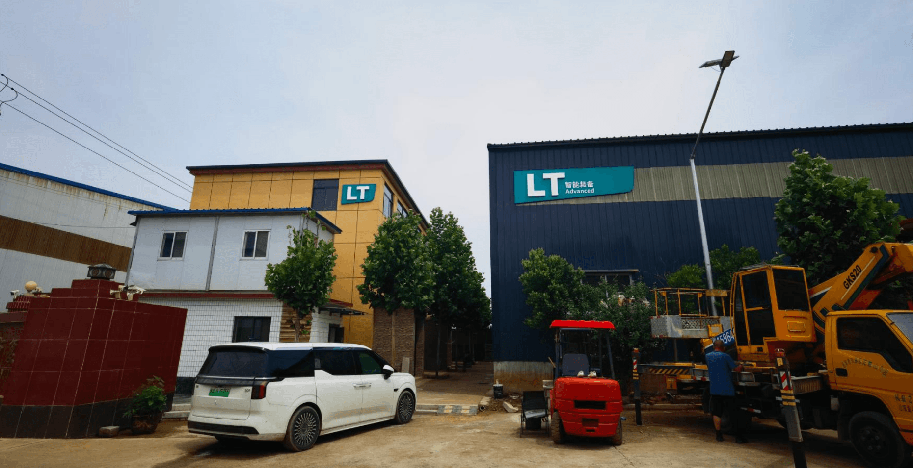 LT busbar machine export and commissioning support